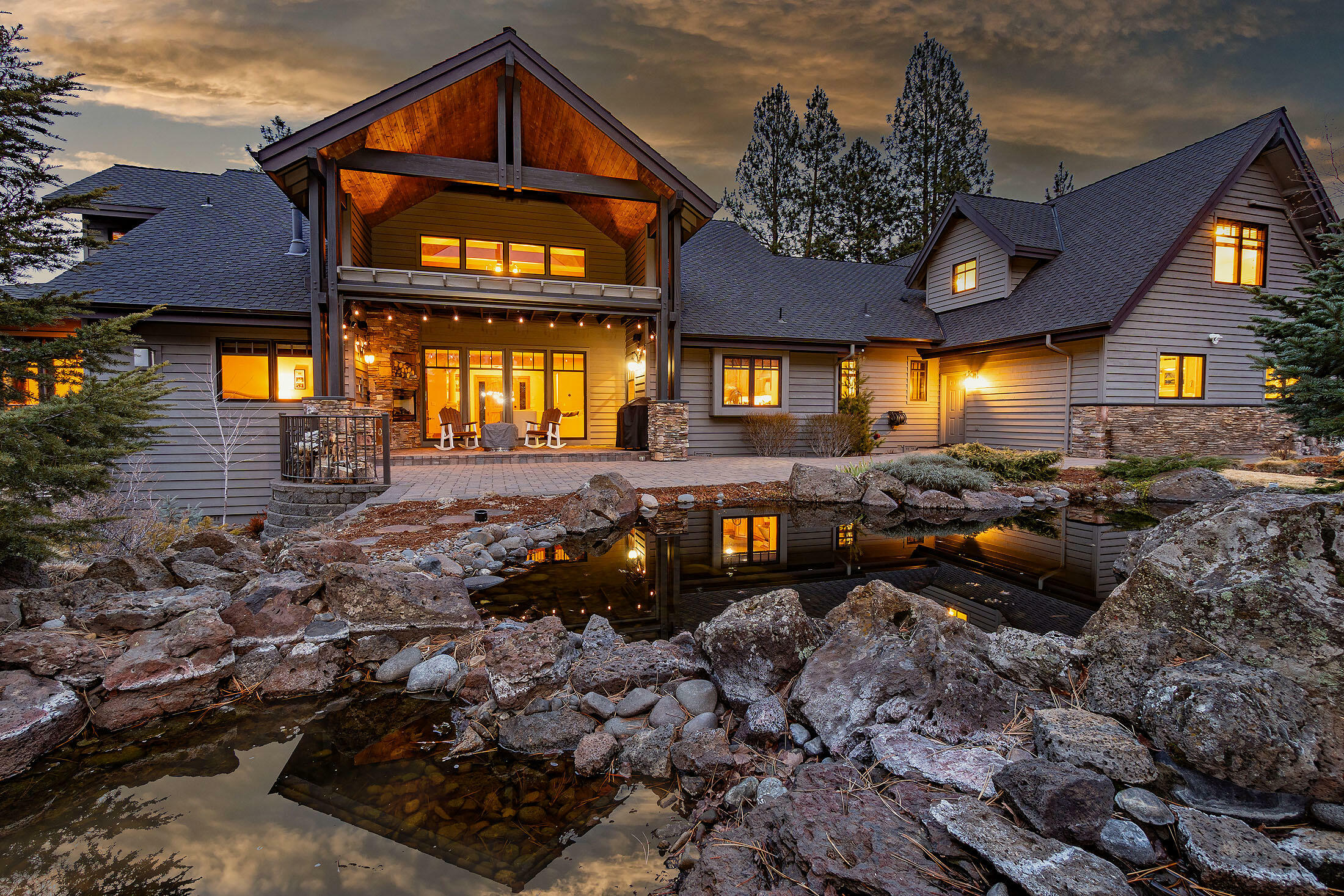 Property Photo: 20112 Starfire Ridge Court OR 97702