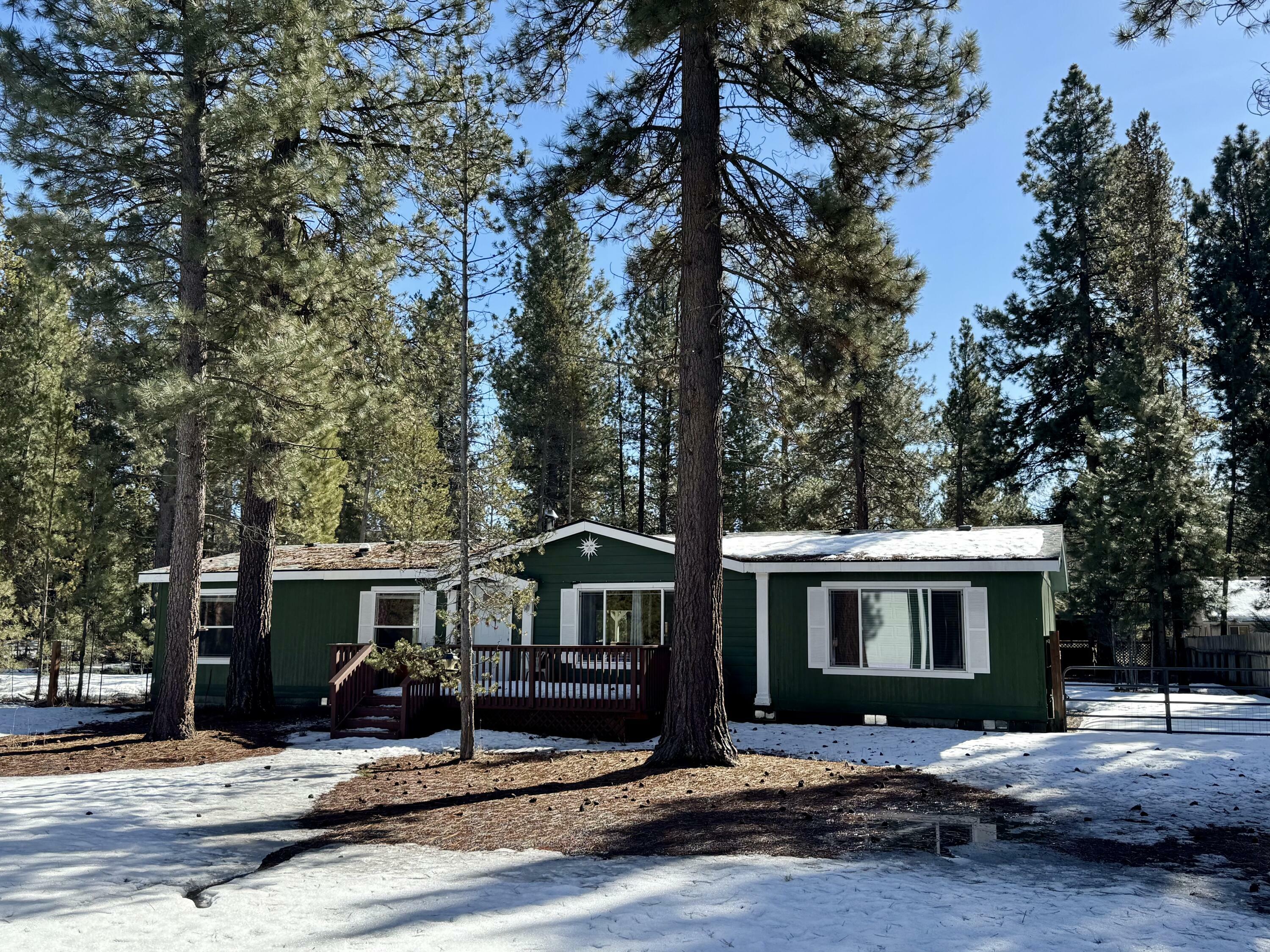 Property Photo: 16333 Blacktail Lane OR 97707