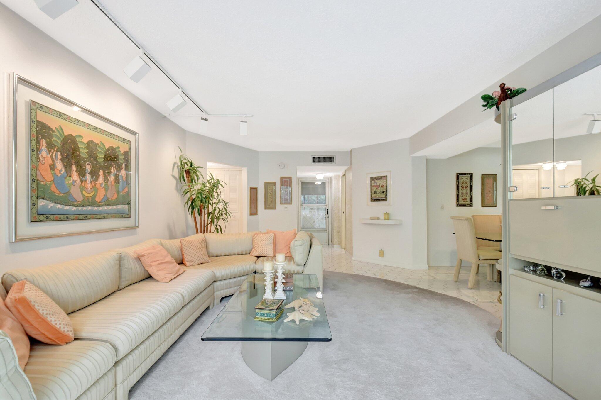 Property Photo: 3524 Via Poinciana 304 FL 33467