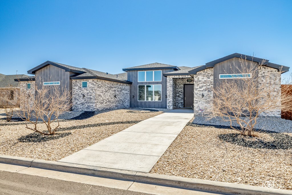 Property Photo: 1609 Club House Lane TX 76904