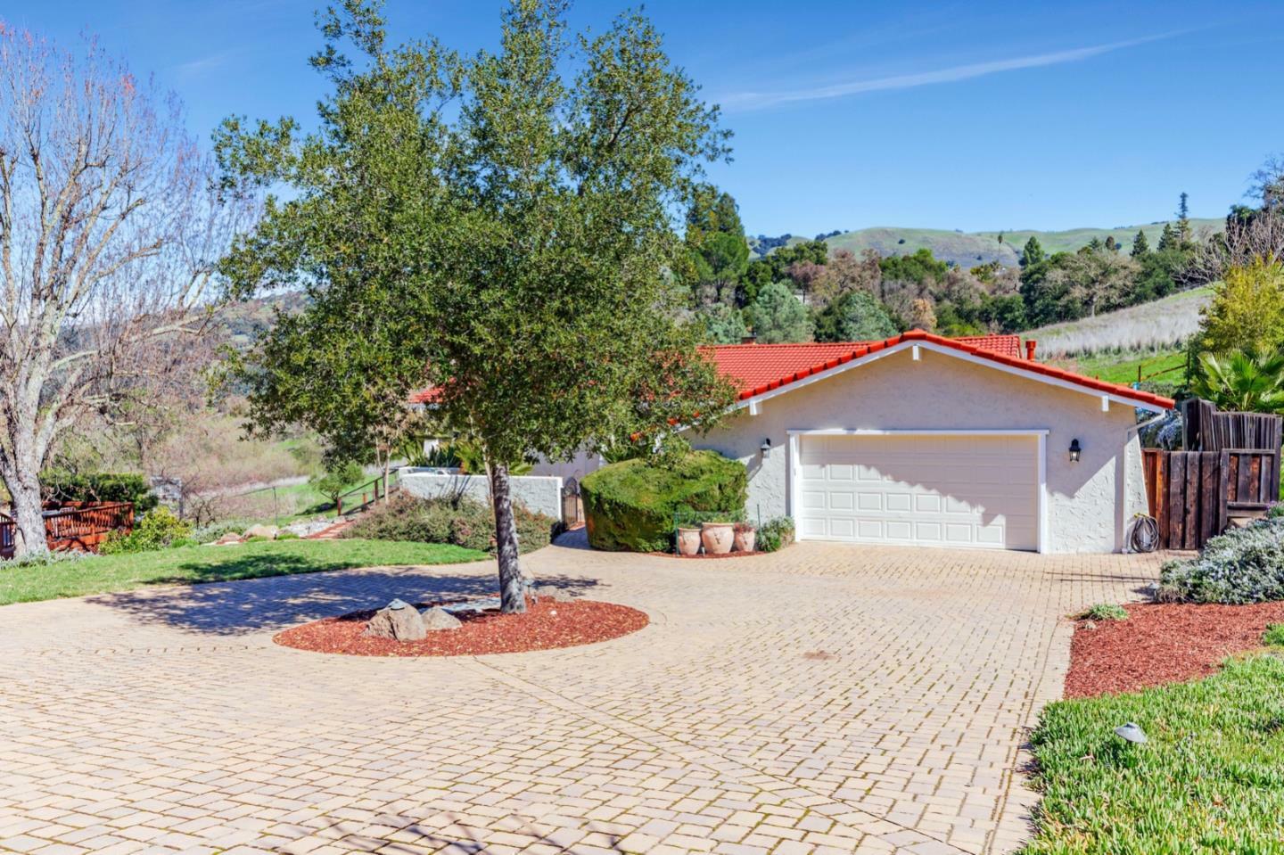 Property Photo:  3440 White Oak Court  CA 95037 