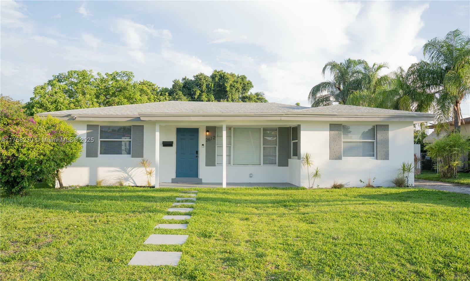Property Photo: 2612 Rodman St FL 33020