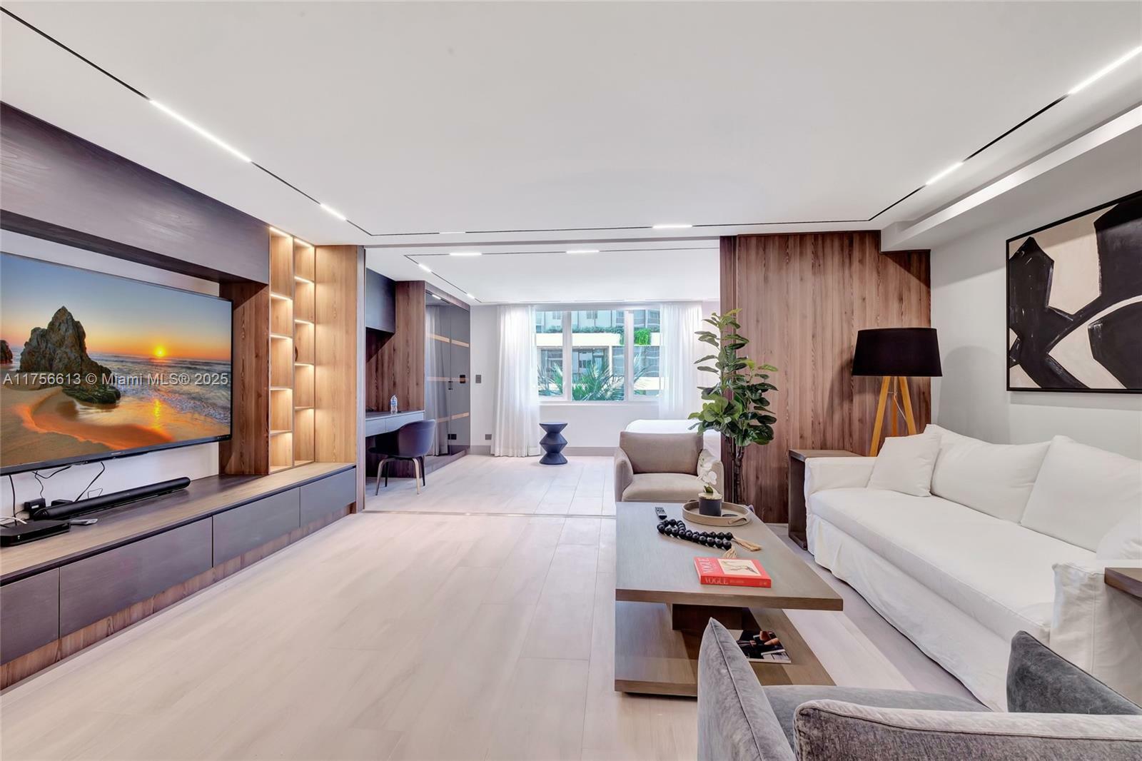 Property Photo: 2301 Collins Ave 432 FL 33139