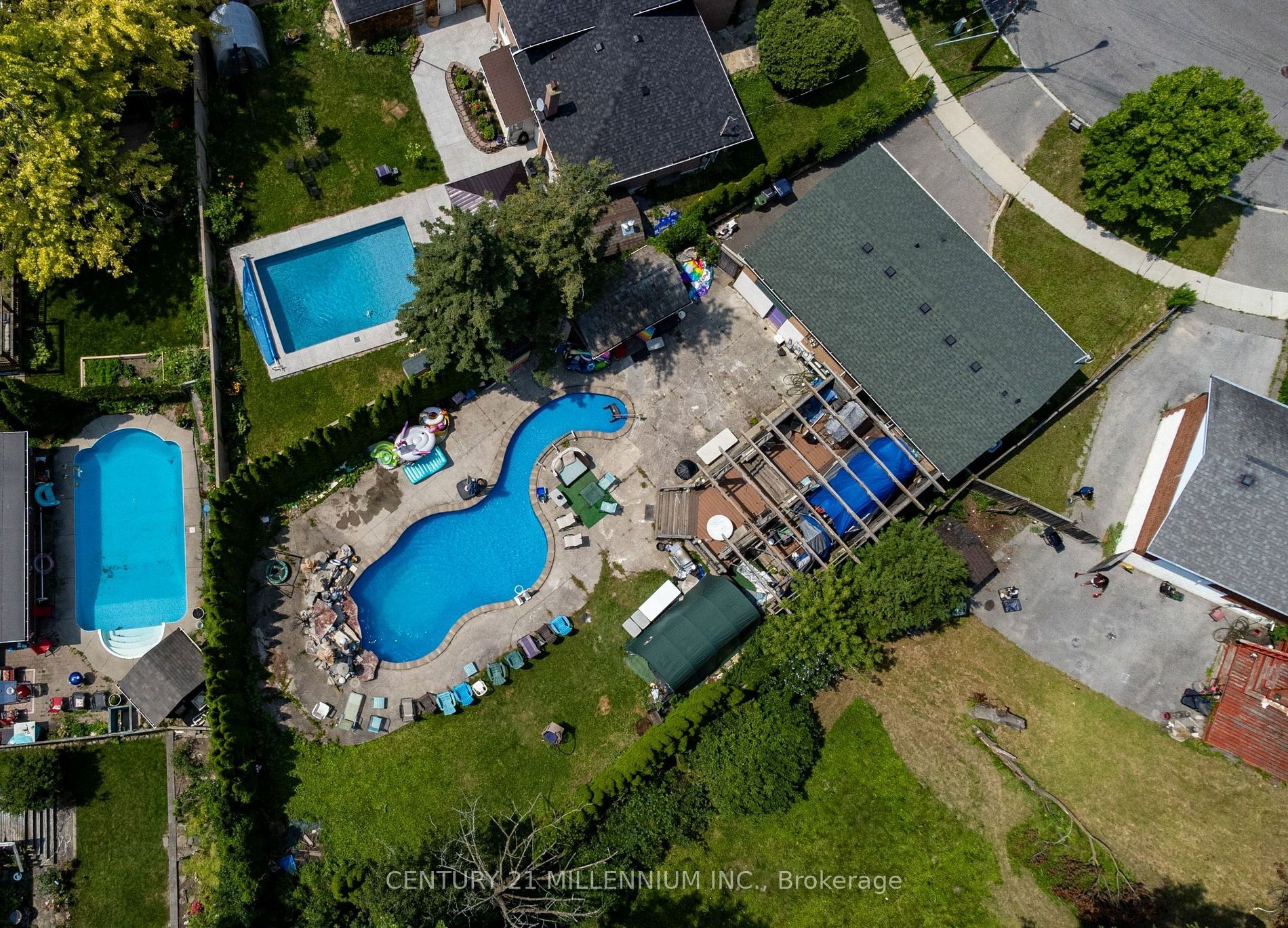 Photo de la propriété:  15 Benary Crescent  ON M1H 1K9 
