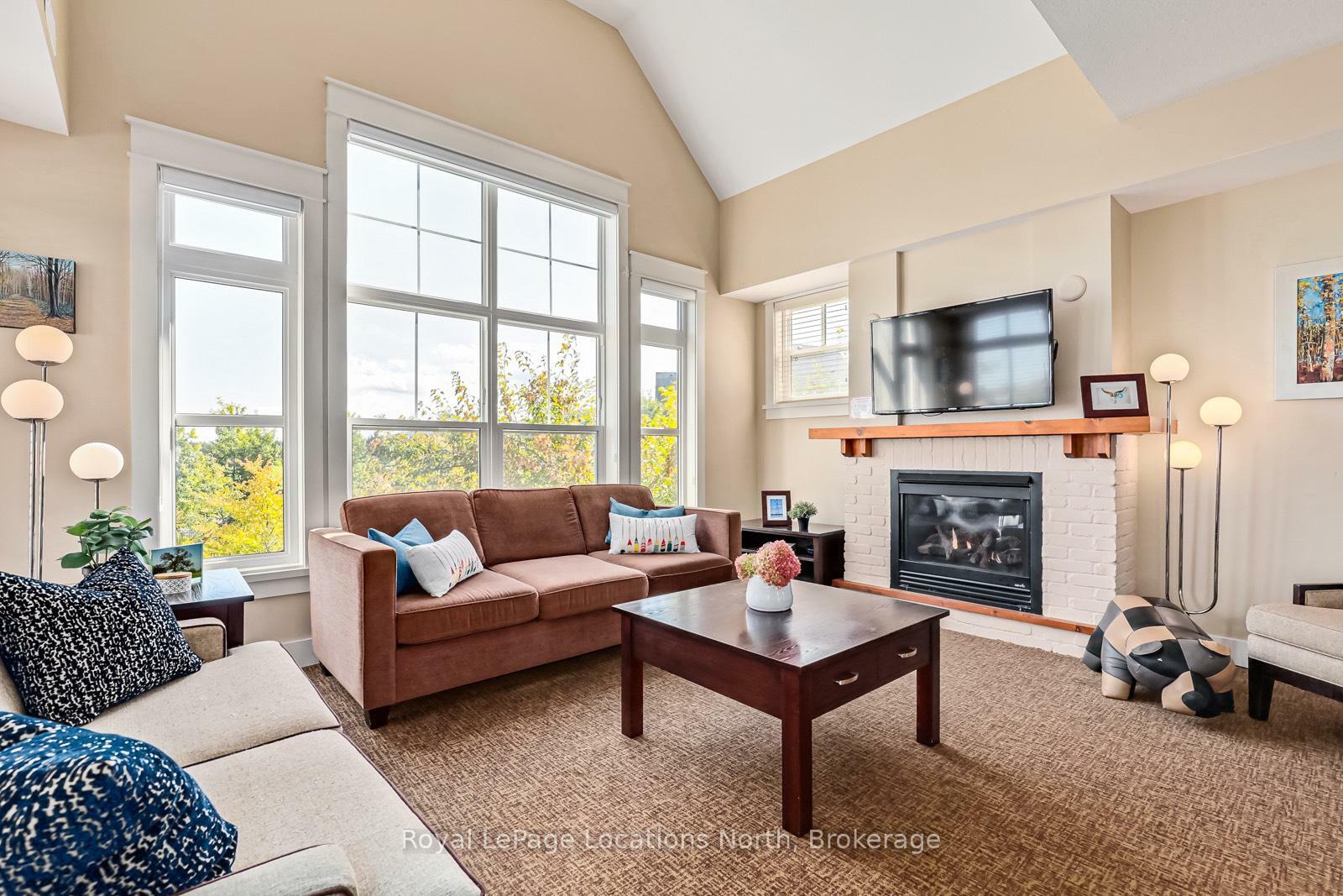 Property Photo: 125 Fairway Court 221 ON L9Y 0P8