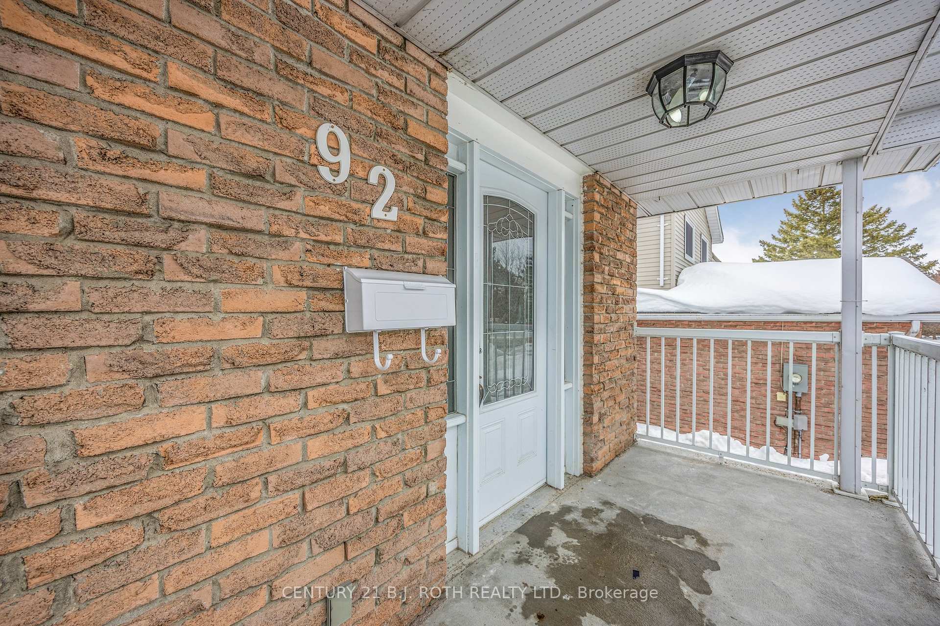 Property Photo: 92 Kozlov Street ON L4N 4P9
