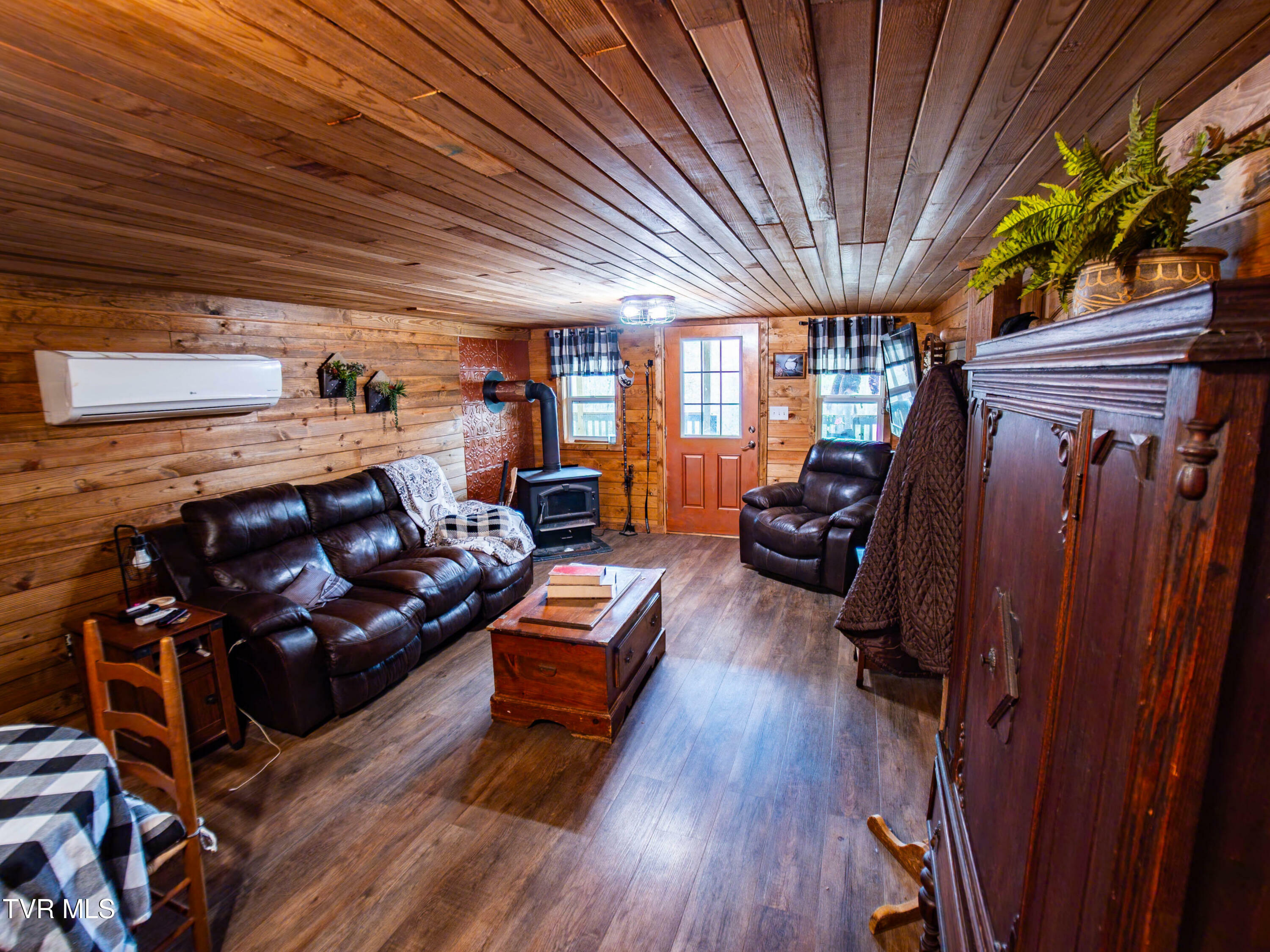 Property Photo:  472 Buzzard Roost Road  TN 37711 