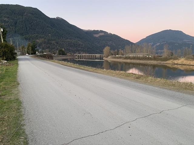 8573 S River Road  Mission BC V0M 1H0 photo