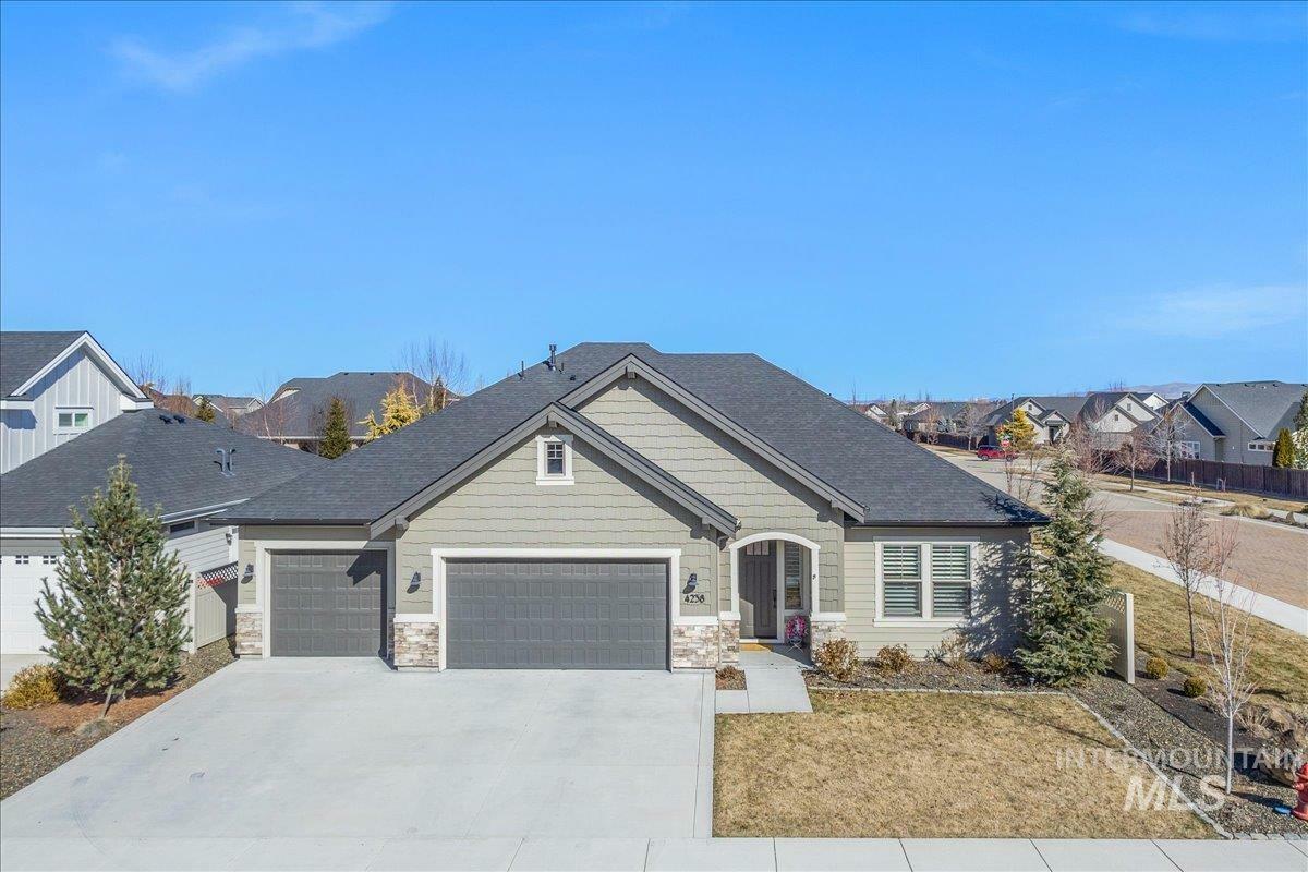 Property Photo: 4238 W Anatole ID 83646