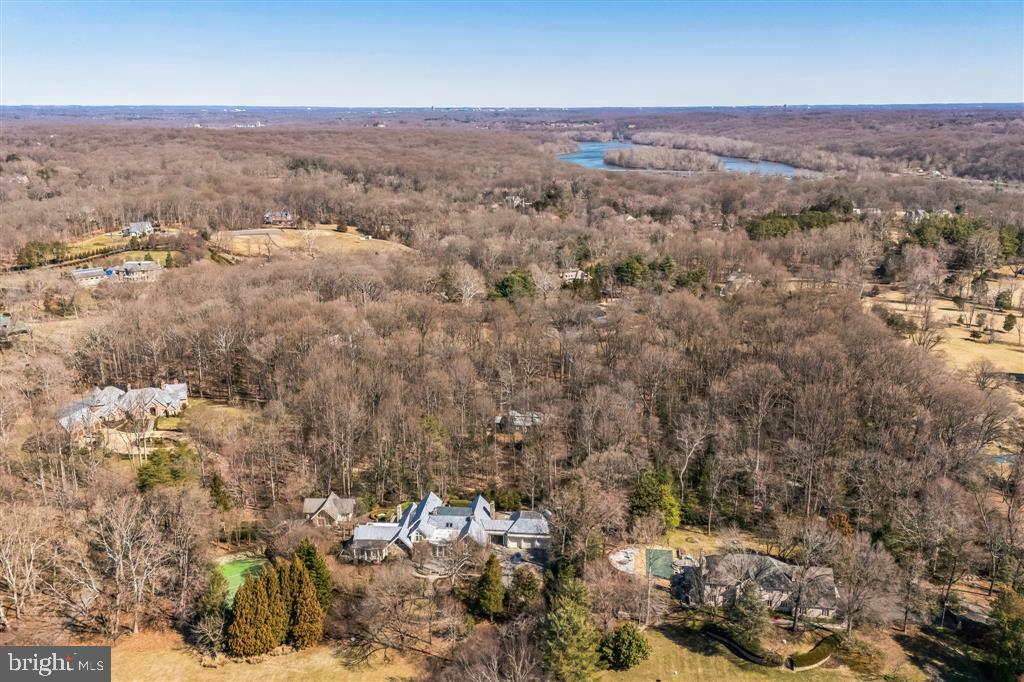 Property Photo: 9324 Georgetown Pike VA 22066