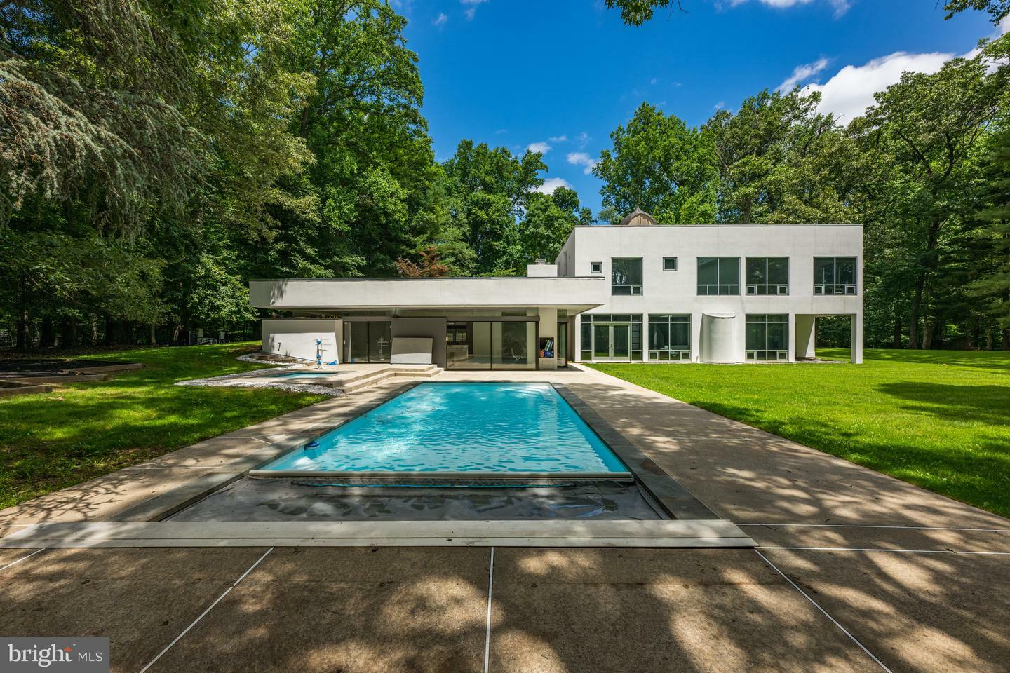 Property Photo: 11915 Glen Mill MD 20854