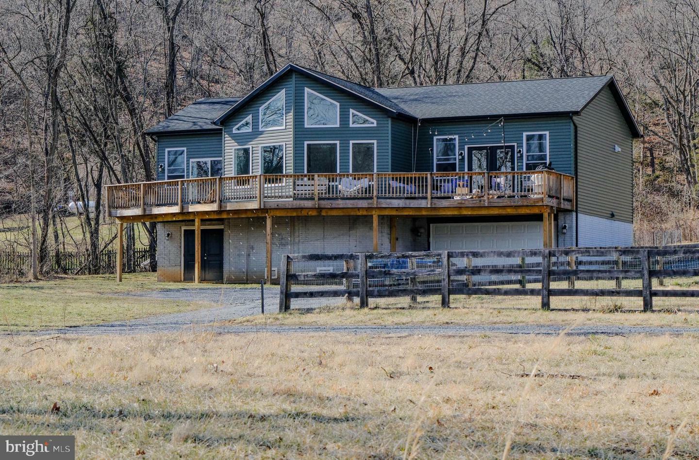Property Photo: 692 Sunset Village Road VA 22630