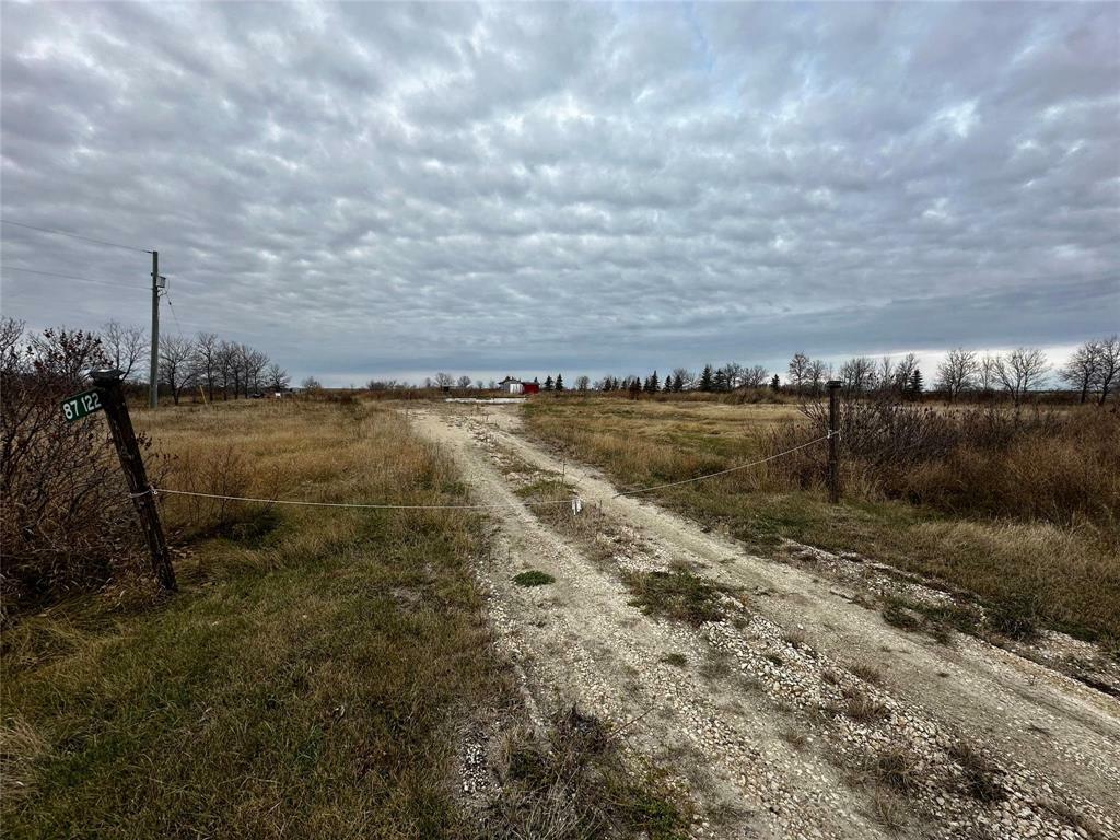Property Photo: 87122 47 Road East MB R0E 0C0