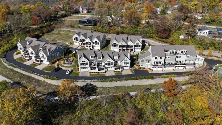 Property Photo: 5906 Woodland Lane OH 45227