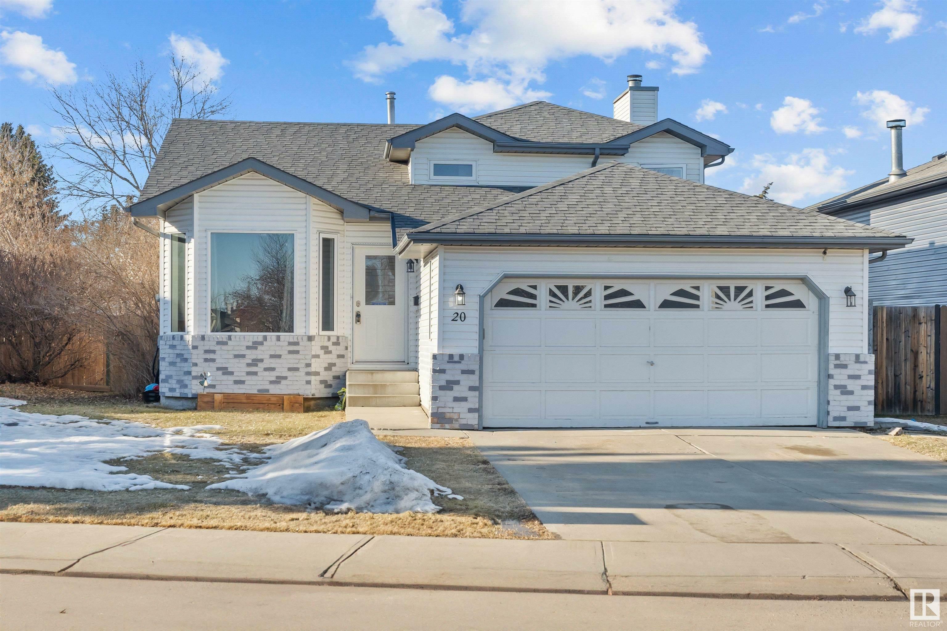 Property Photo:  20 Grassview Crescent  AB T7X 3H3 