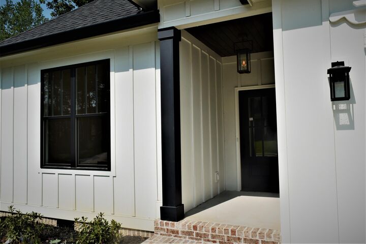 Property Photo: 5032 Lakeside Lane NE TN 37312