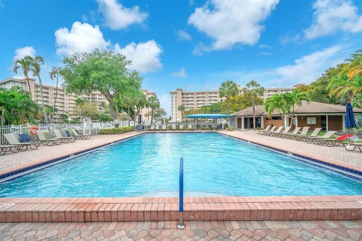 Property Photo: 2601 S Course Dr 408 FL 33069
