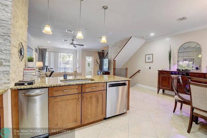 Property Photo: 66 NW 3rd Avenue FL 33444