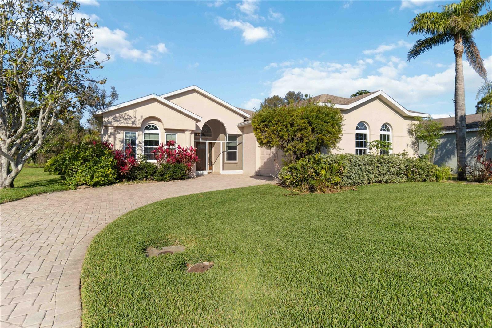 Property Photo: 5139 50th Avenue W FL 34210