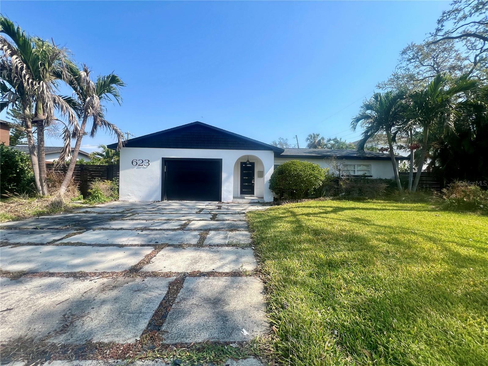 Property Photo:  623 Cordova Boulevard NE  FL 33704 