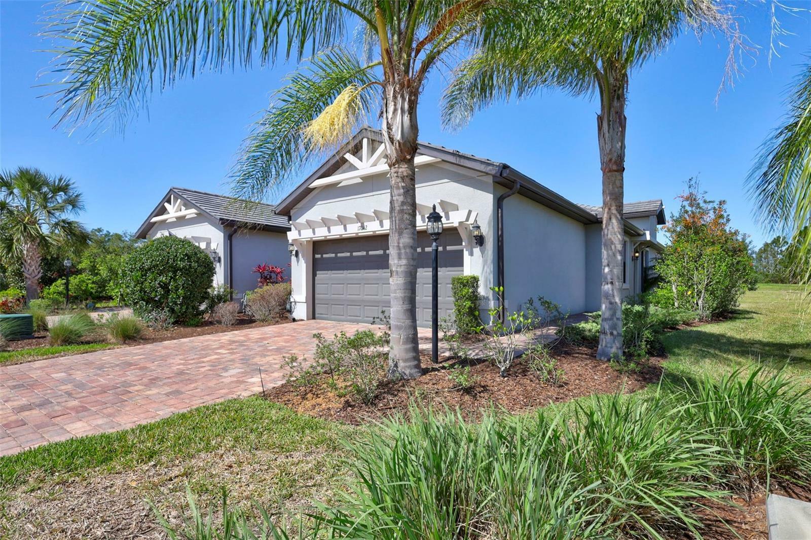 Property Photo:  17042 Hampton Falls Terrace  FL 34202 