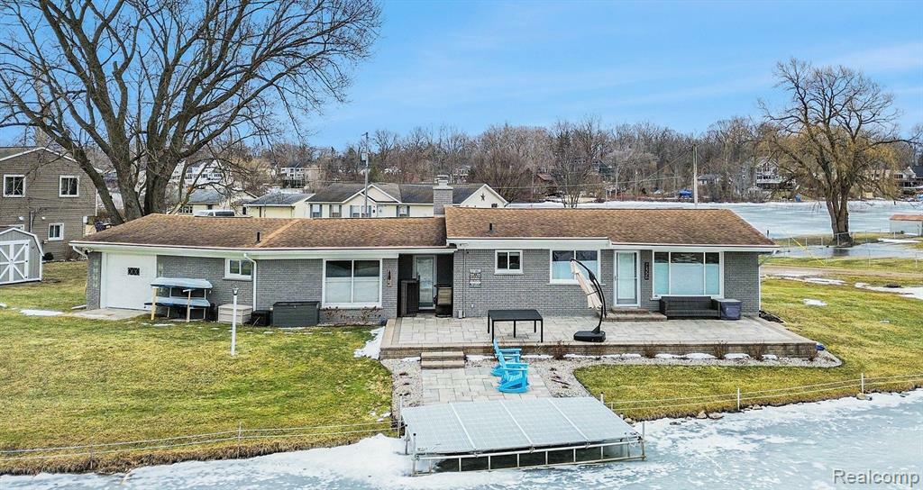 Property Photo: 11515 Island Court MI 48353 3418