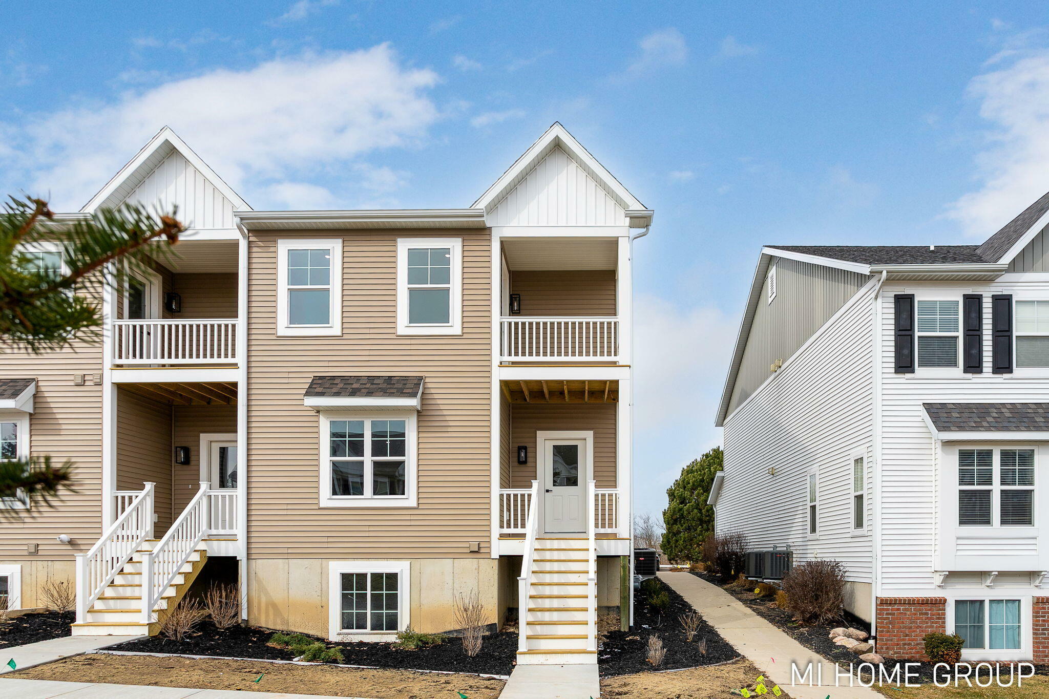 Property Photo: 3614 Buckingham Lane MI 49426