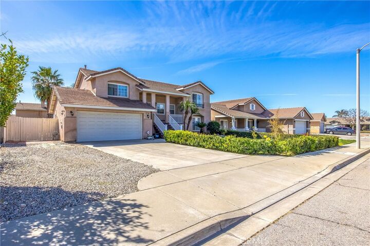 Property Photo:  27785 Pebble Court  CA 92346 