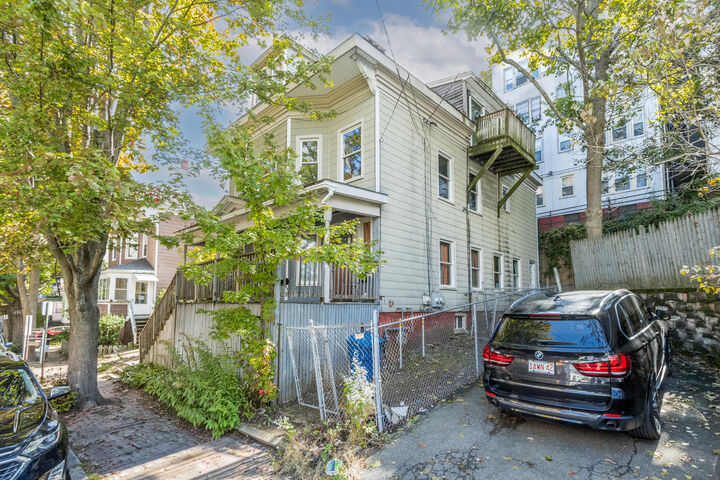 124 Sherman Street  Portland ME 04101 photo