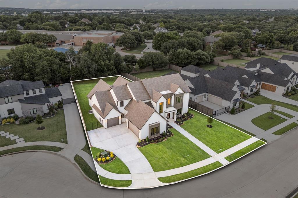 Property Photo:  2512 Pointe Court  TX 76034 