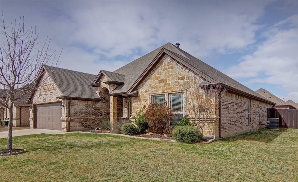 Property Photo: 161 Whitetail Drive TX 76008