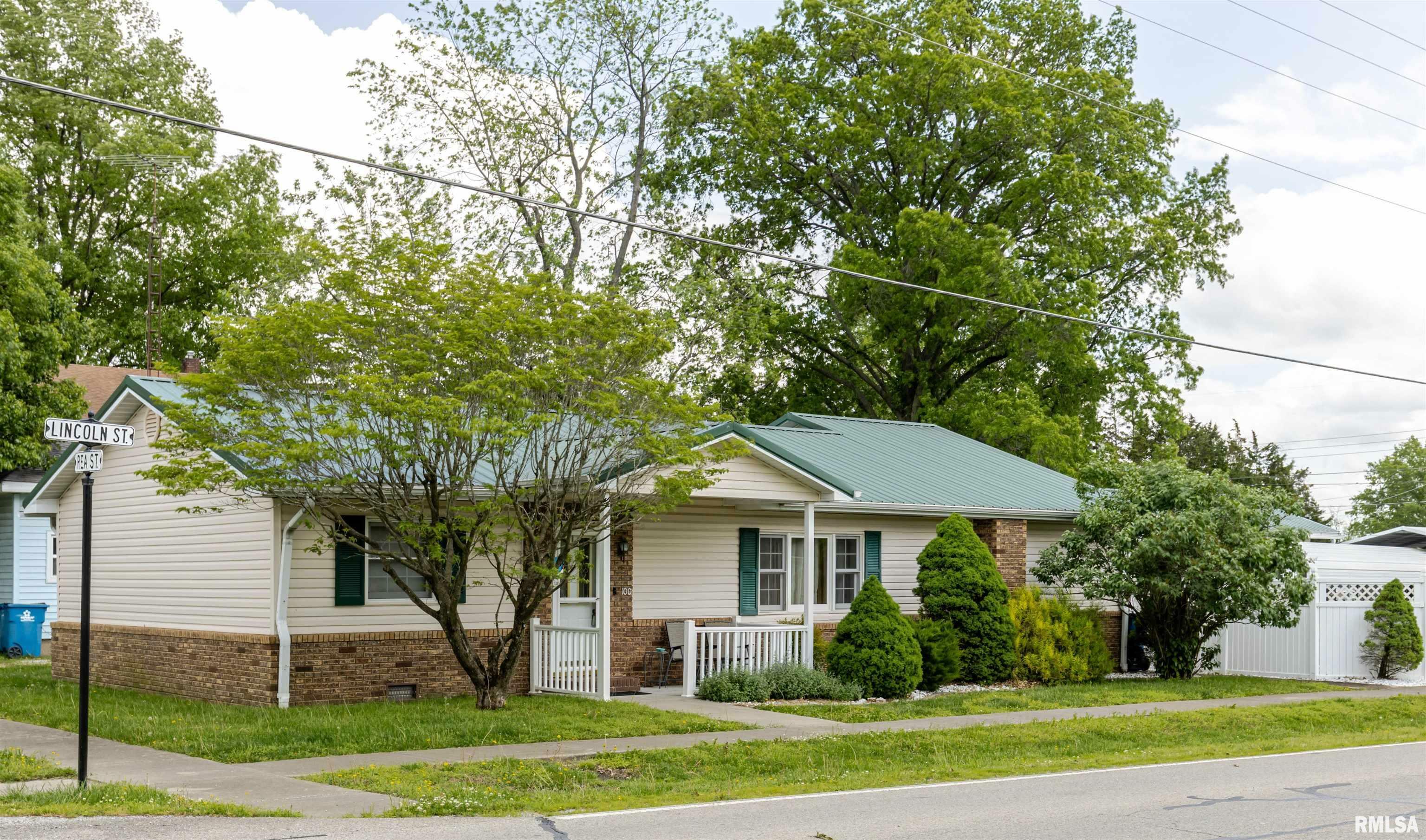 Property Photo: 100 E Rea Street IL 62891