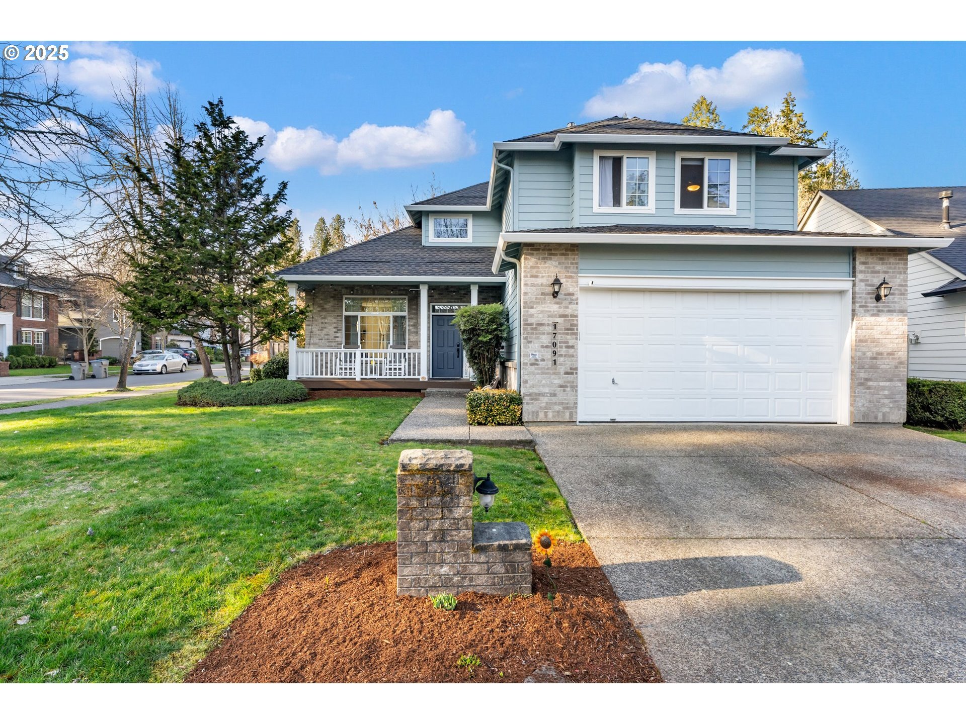 Property Photo: 17091 SW Cobblestone Dr OR 97140