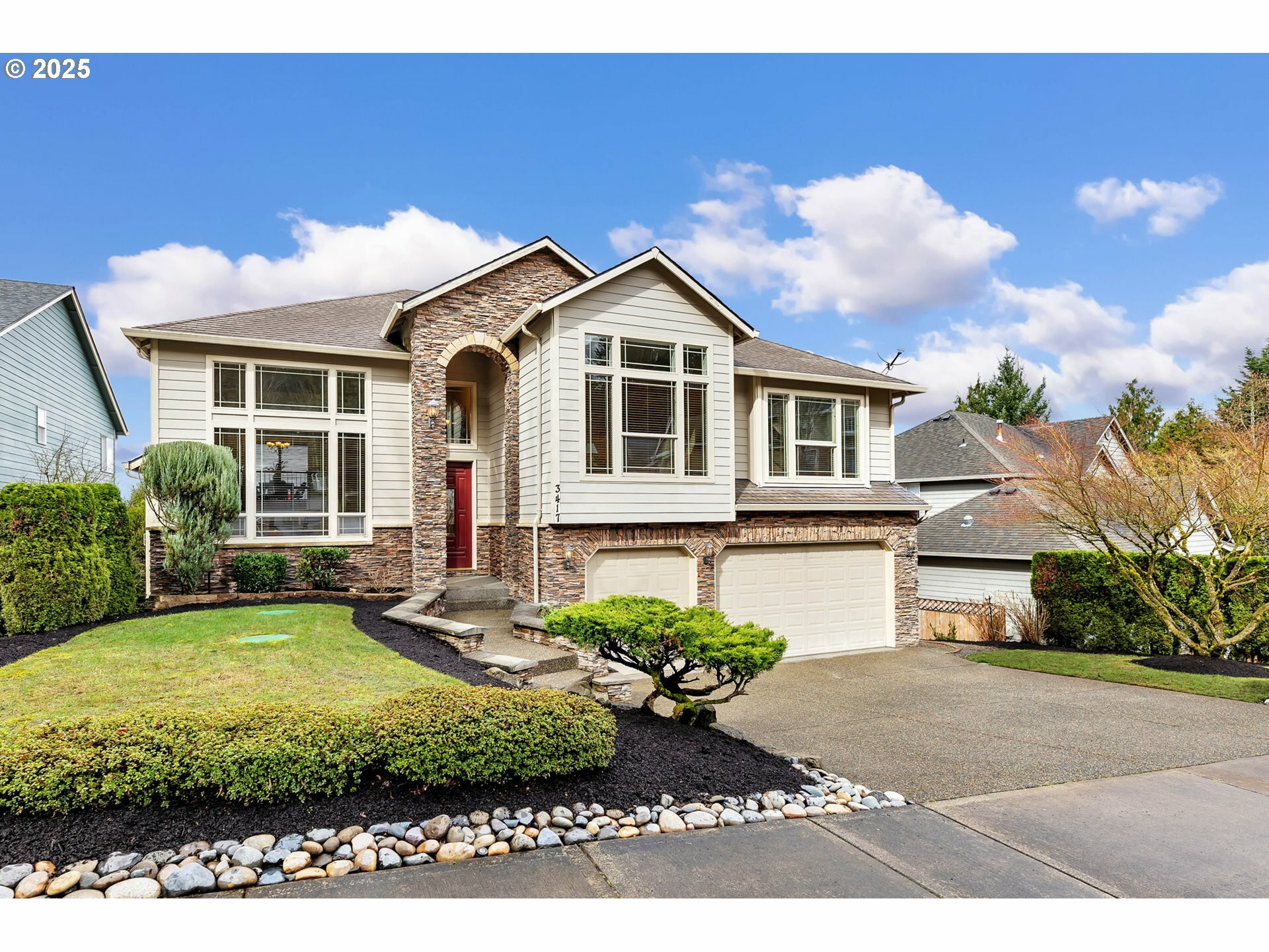 Property Photo:  3417 NW Dahlia Dr  WA 98607 