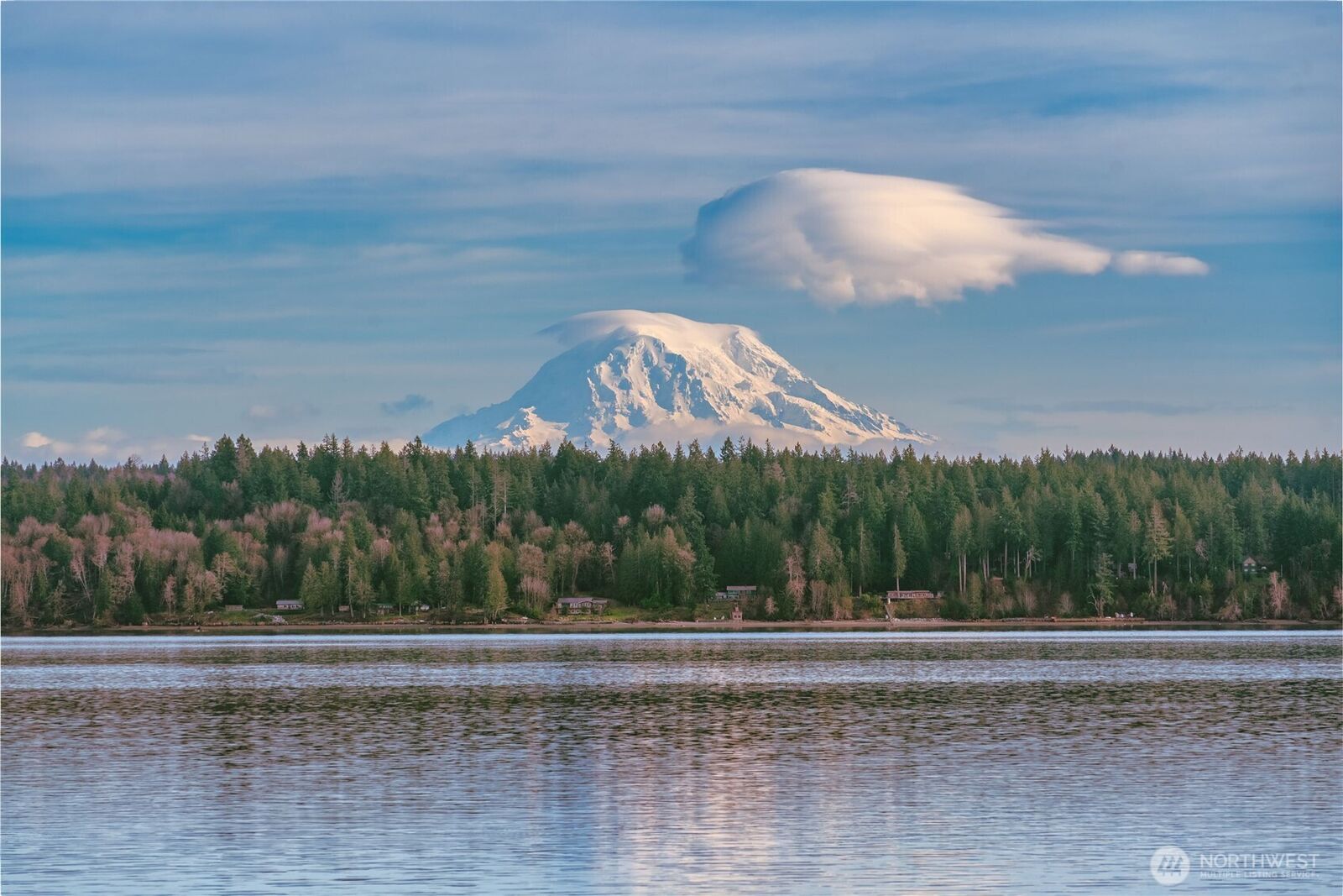 Property Photo: 432 E Pointes Drive E WA 98584