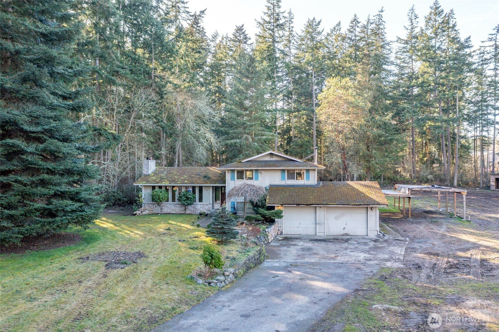 Property Photo:  1981  Country Lane  WA 98277 