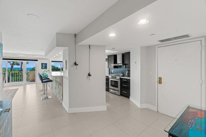 Property Photo: 4001 N Ocean Boulevard 403 FL 33431
