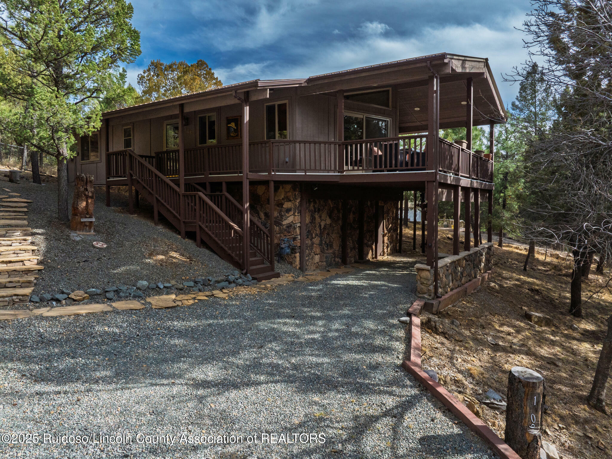 Property Photo:  106 Echo Dr.  NM 88345 