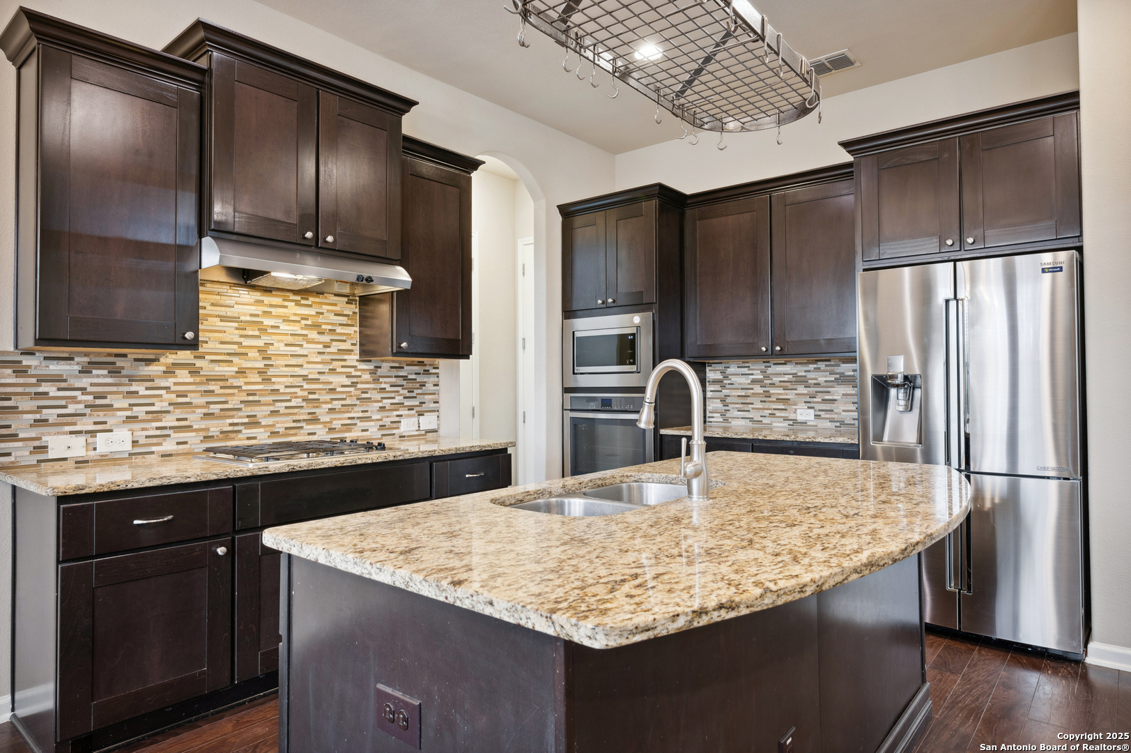 Property Photo: 4923 Country Cv TX 78249