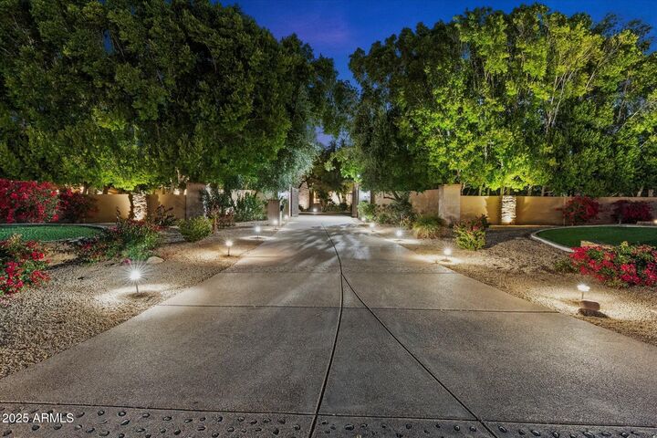6402 E Chaparral Road  Paradise Valley AZ 85253 photo