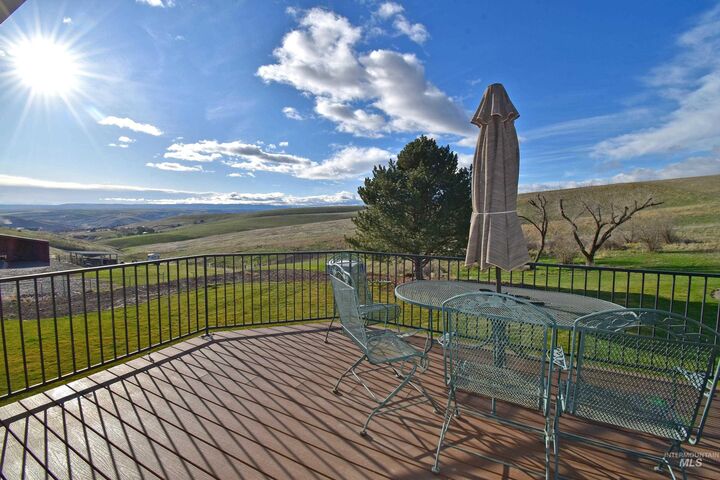 Property Photo:  2831 Scenic Hills Drive  WA 99403 
