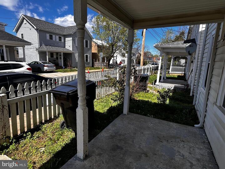 Property Photo: 320 Highland Avenue VA 22601