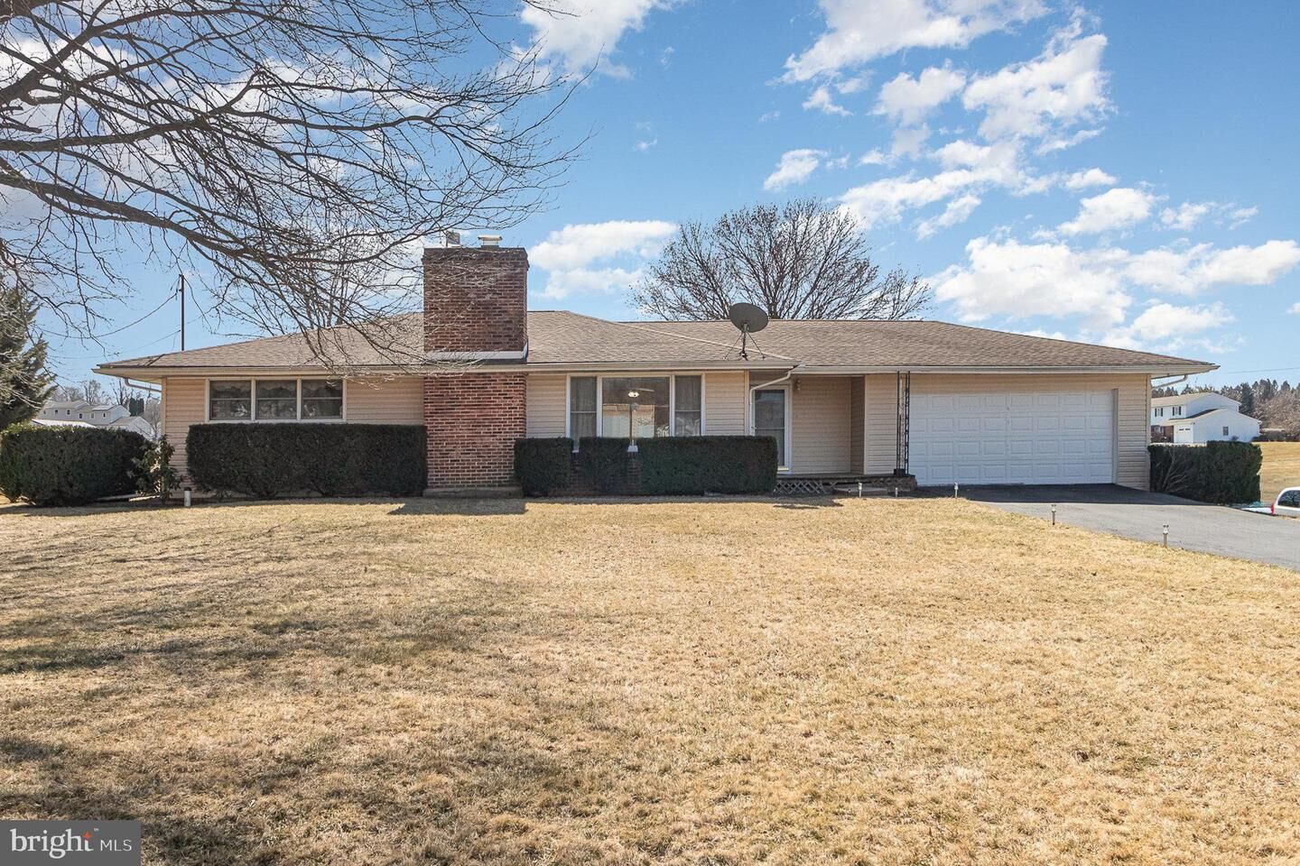 Property Photo: 102 Twin Hills Road PA 17019