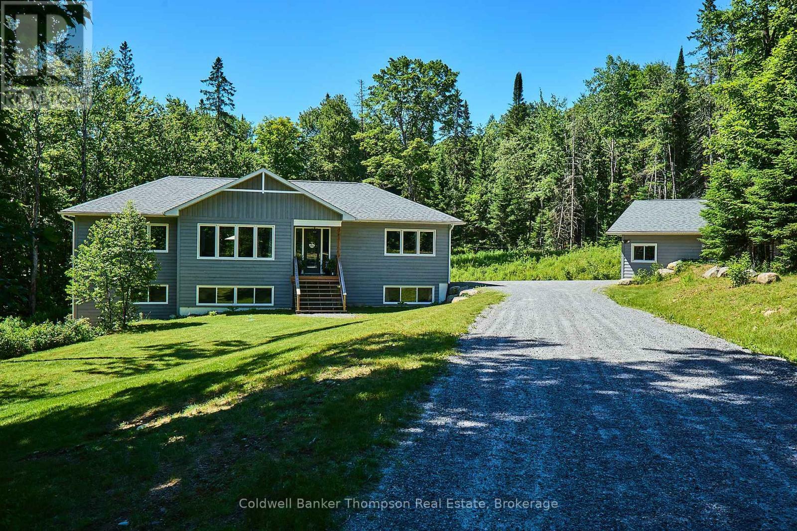 Photo de la propriété:  575 Britannia Road  ON P1H 2J3 