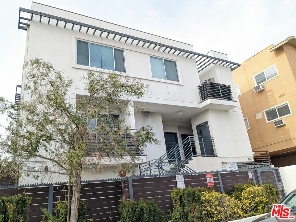 Property Photo:  1183 Crenshaw Blvd  CA 90019 