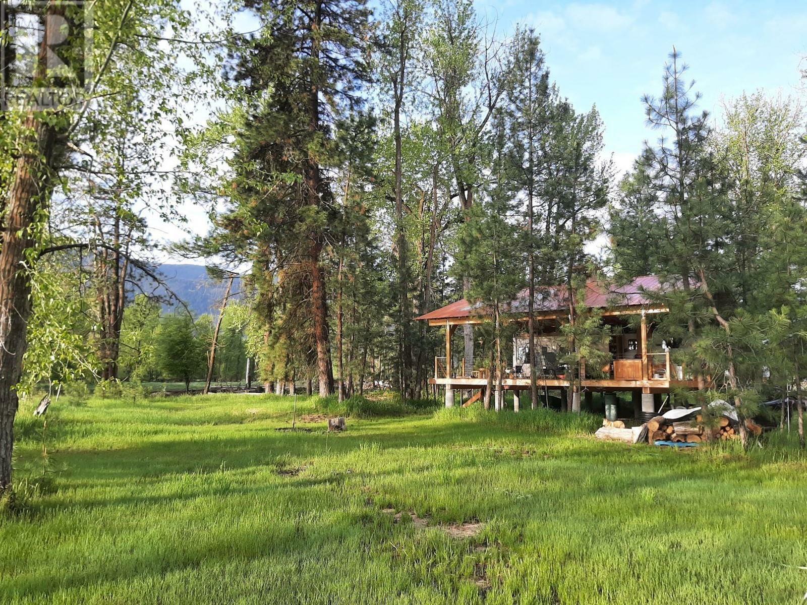 Photo de la propriété: 6380 12th Street BC V0H 1H0