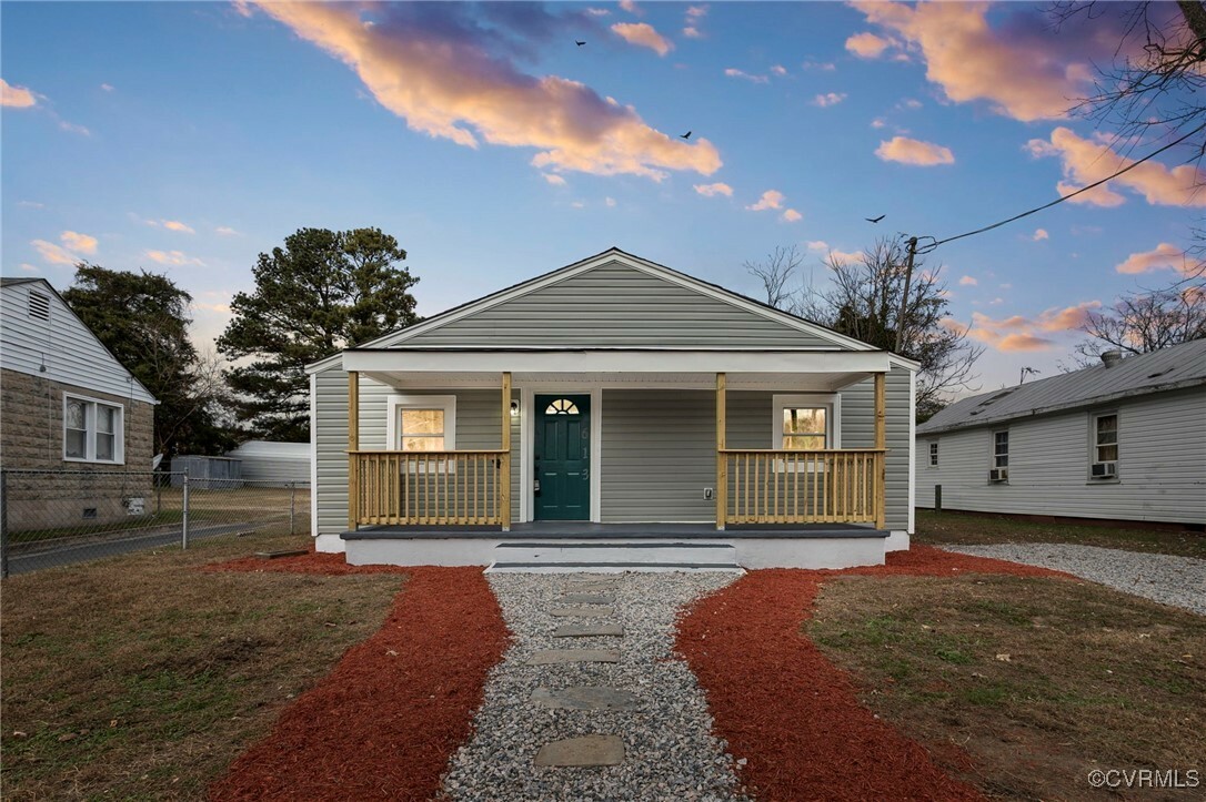 Property Photo:  613 N Carolina Avenue  VA 23803 