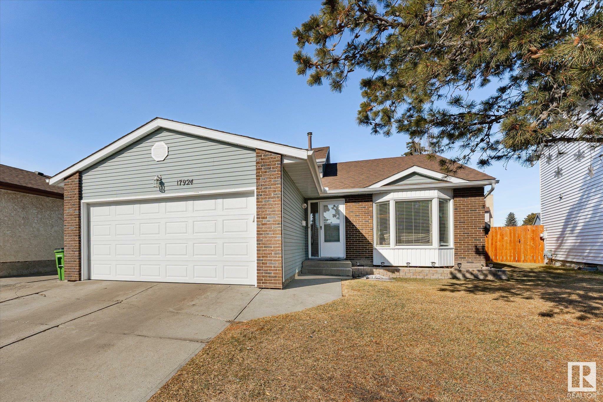 Property Photo:  17924 98A Avenue NW  AB T5T 3P4 