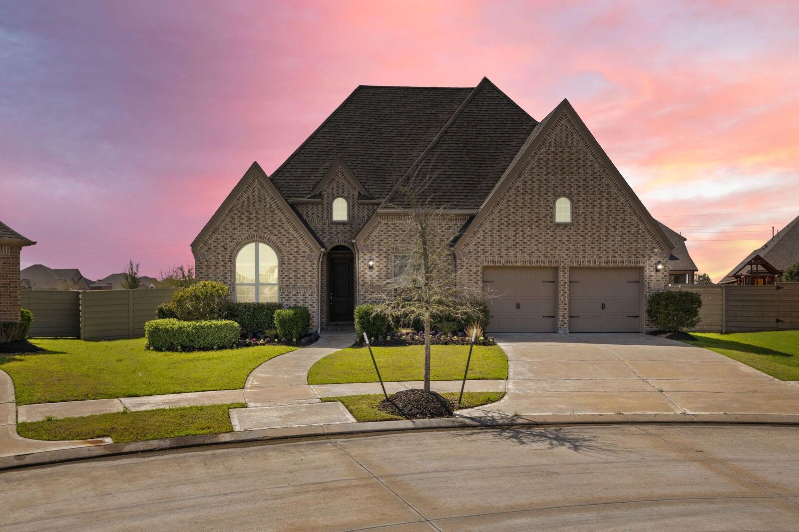 Property Photo: 2300 Ridgewood Manor Court TX 77578