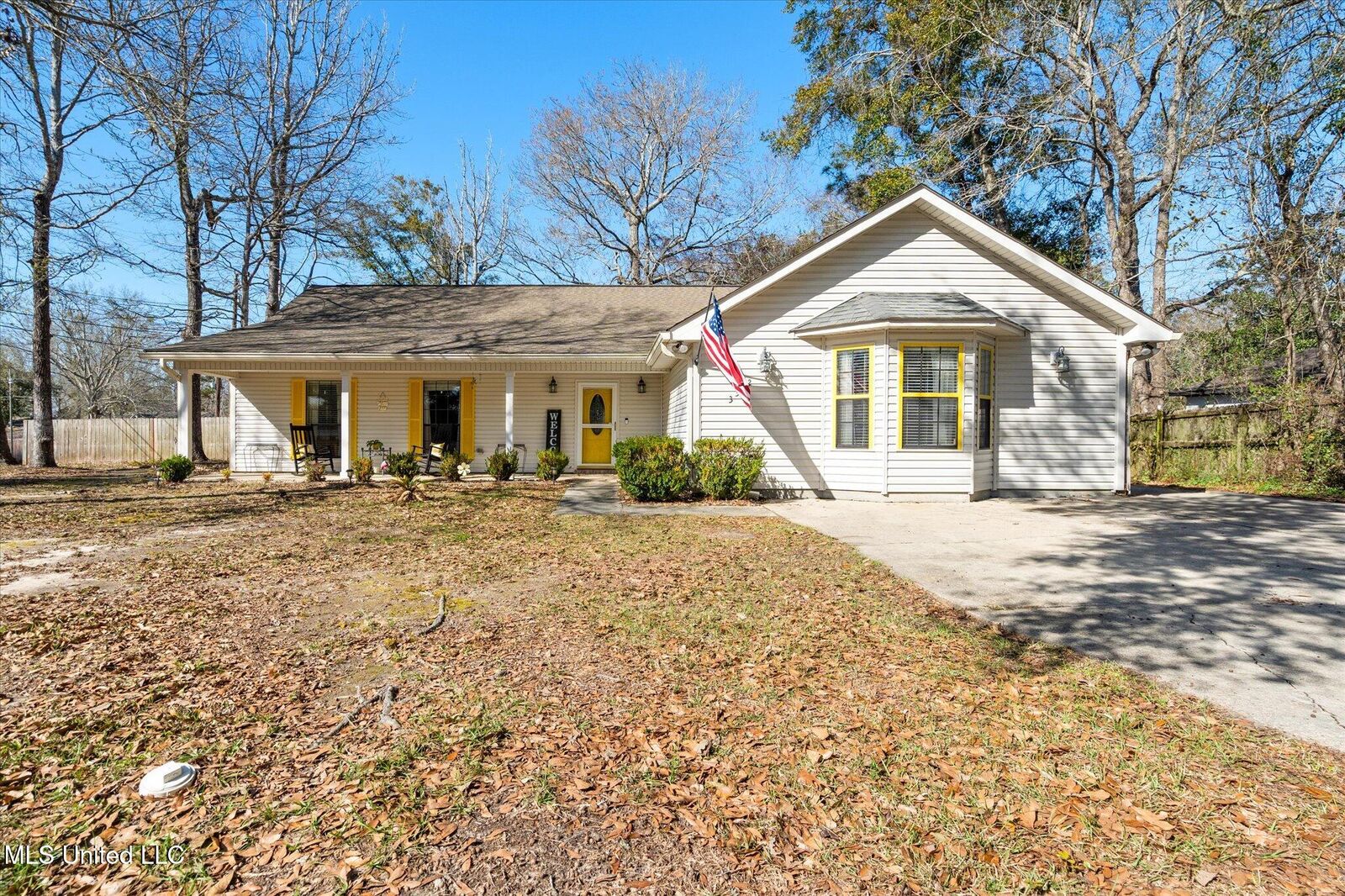 Property Photo:  3312 Albatross Drive  MS 39553 